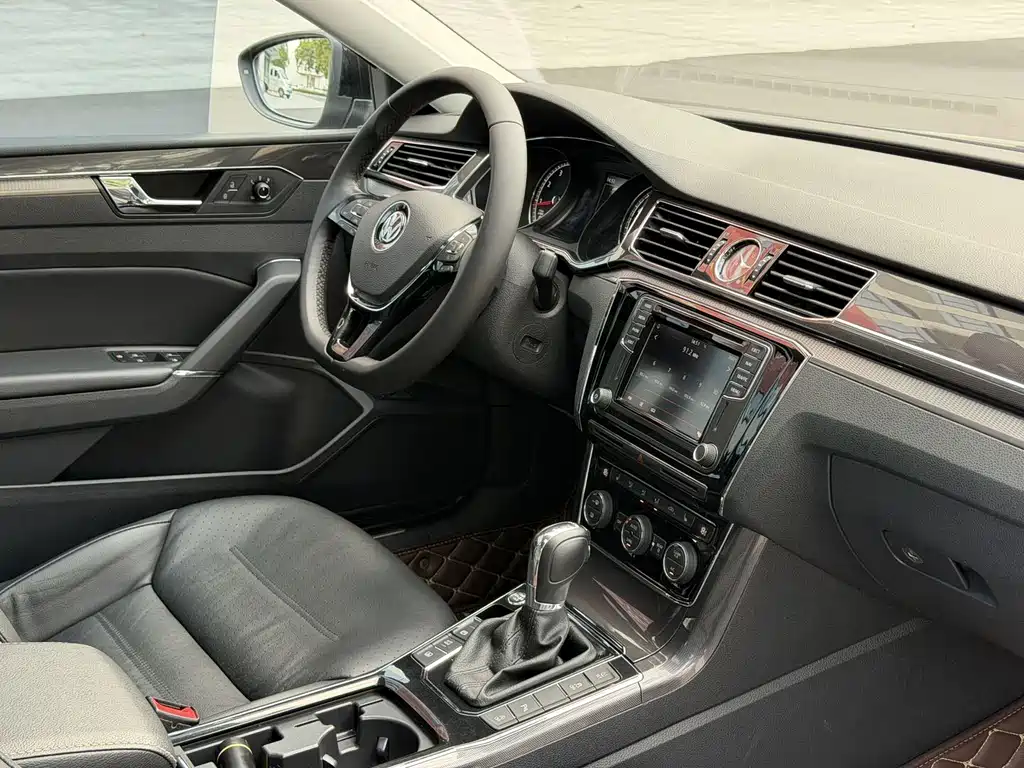 Volkswagen Passat — миниатюра 9