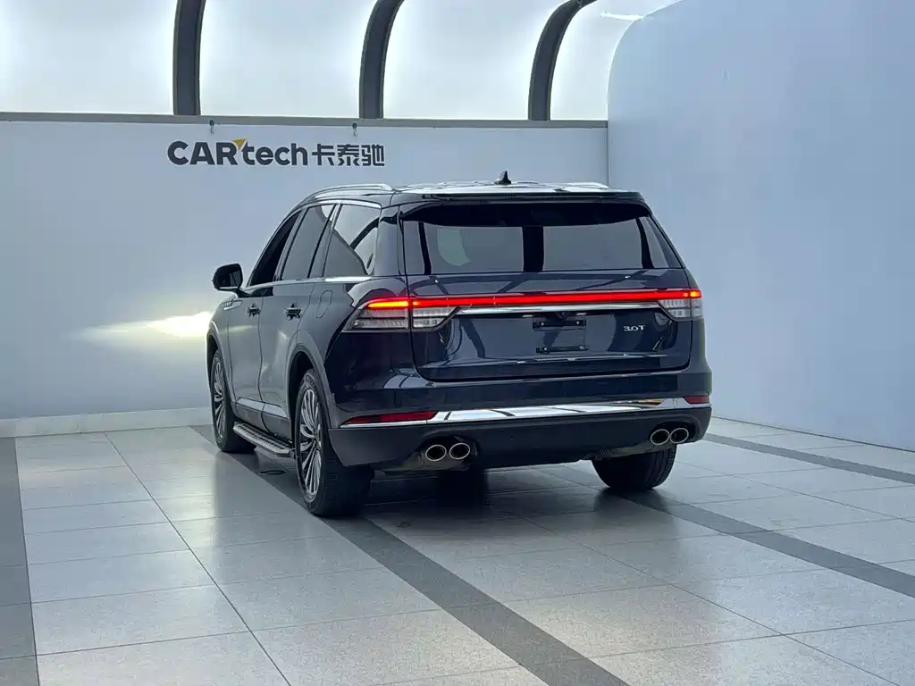 Lincoln Aviator — миниатюра 4