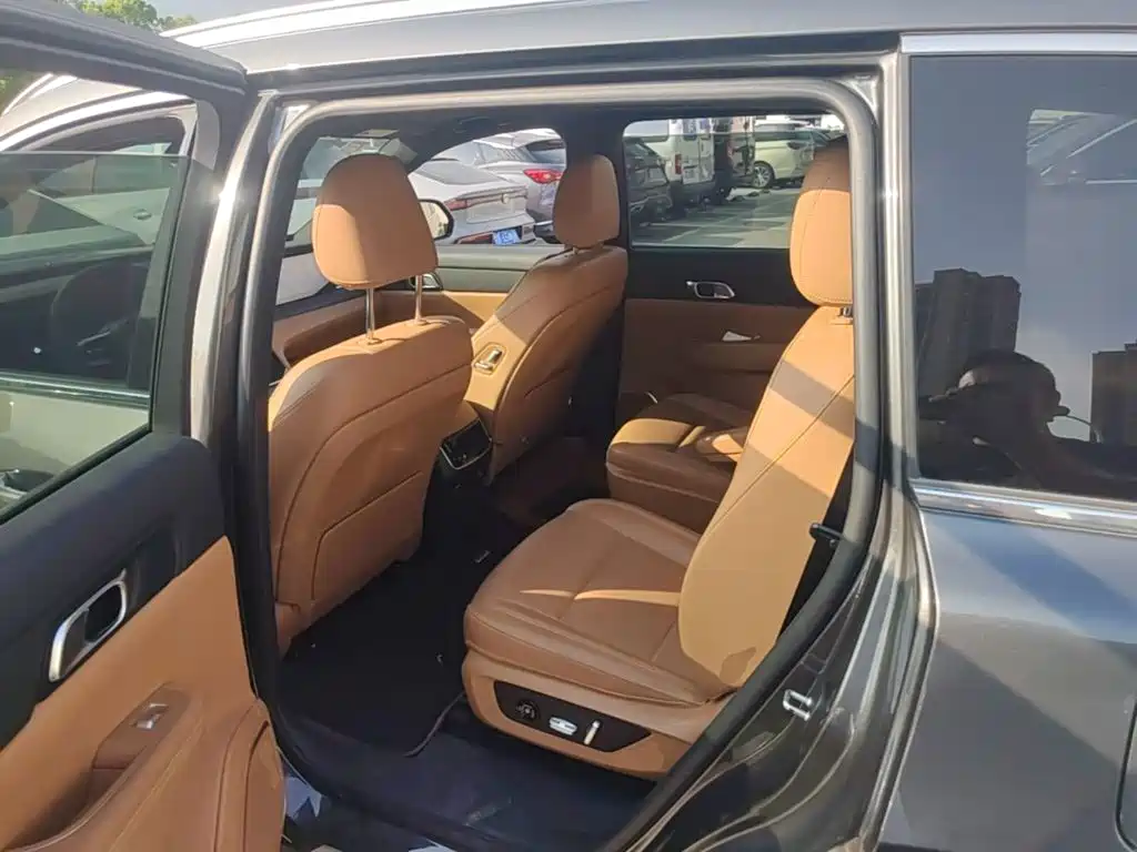 Li Auto Li ONE — миниатюра 22