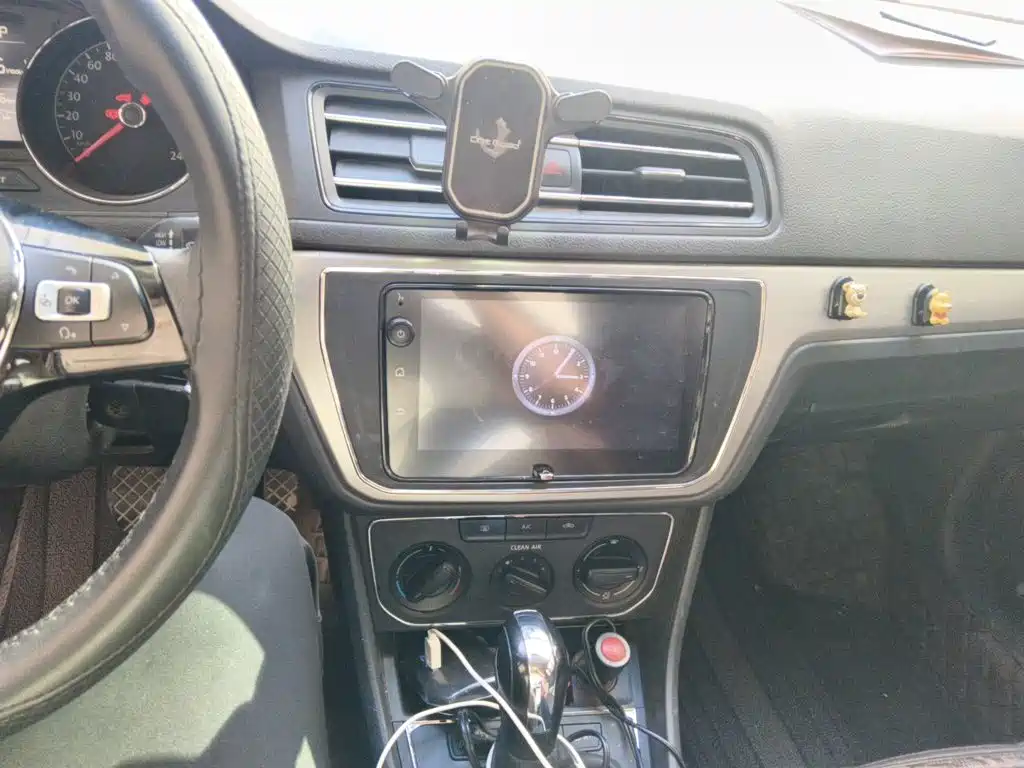 Volkswagen Lavida — миниатюра 9