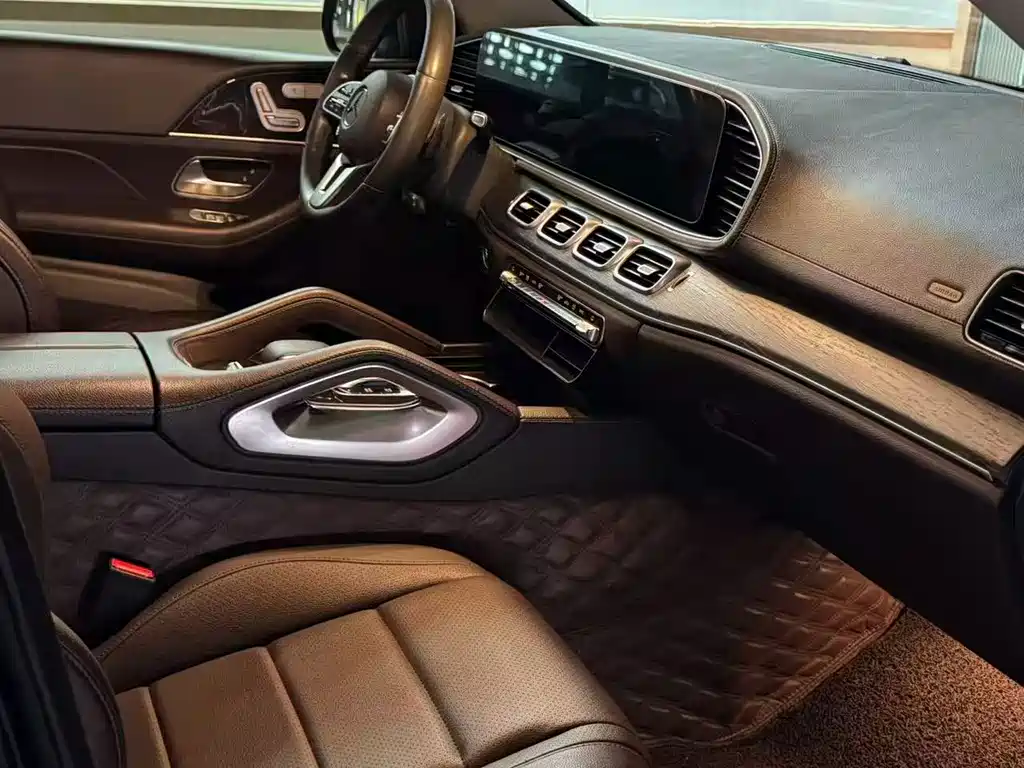 Mercedes-Benz GLE (Import) — миниатюра 4