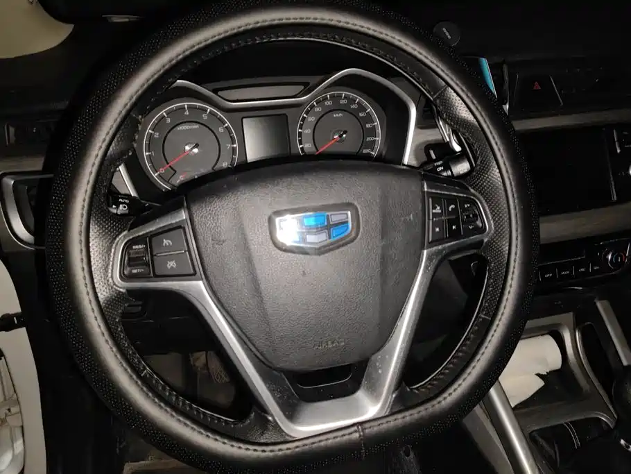 Geely Vision X3 — миниатюра 15