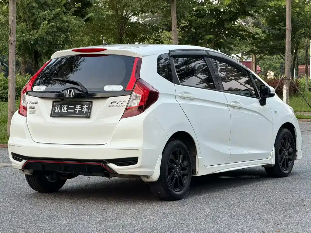 Honda Fit — миниатюра 3