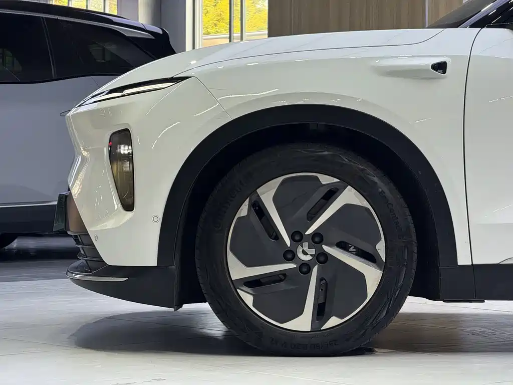 NIO ES8 2023 75kWh Executive