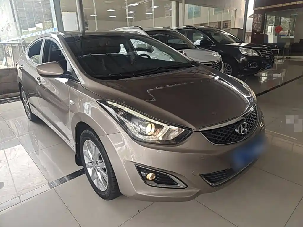 Hyundai Elantra Langdong — миниатюра 4