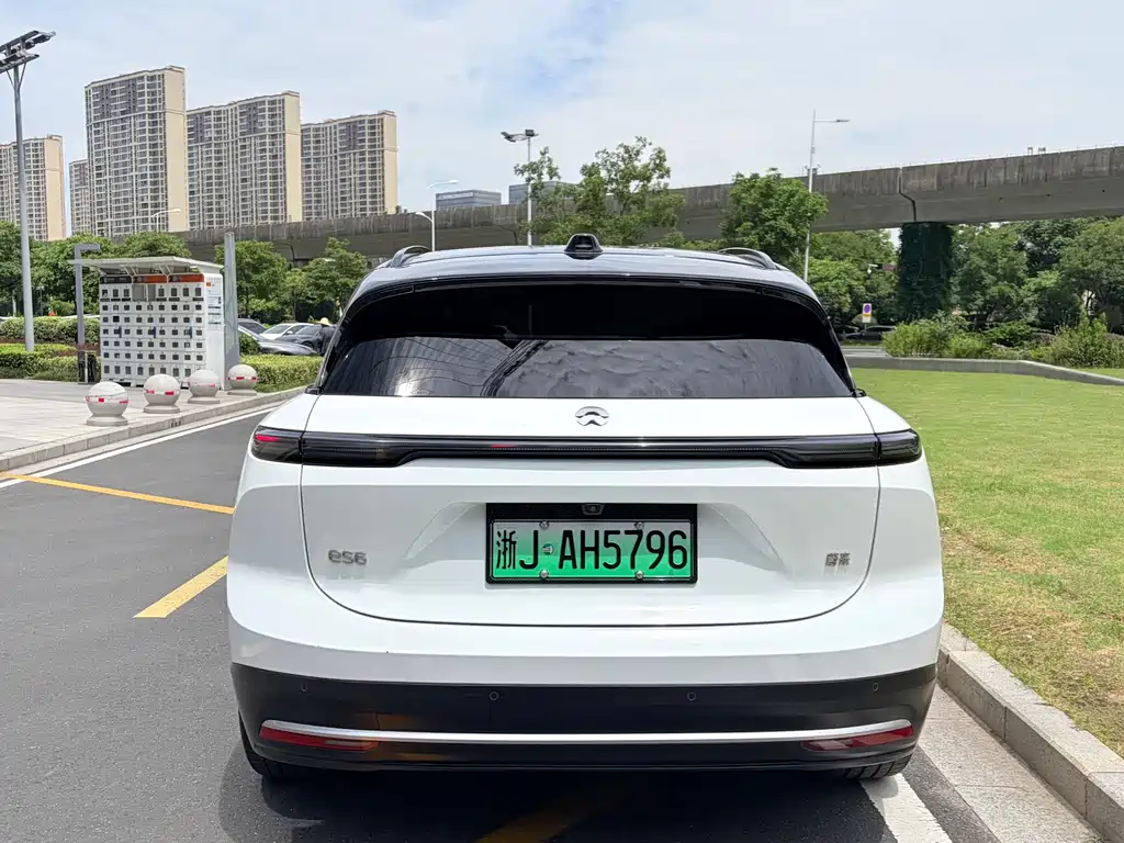 NIO ES6 — миниатюра 6