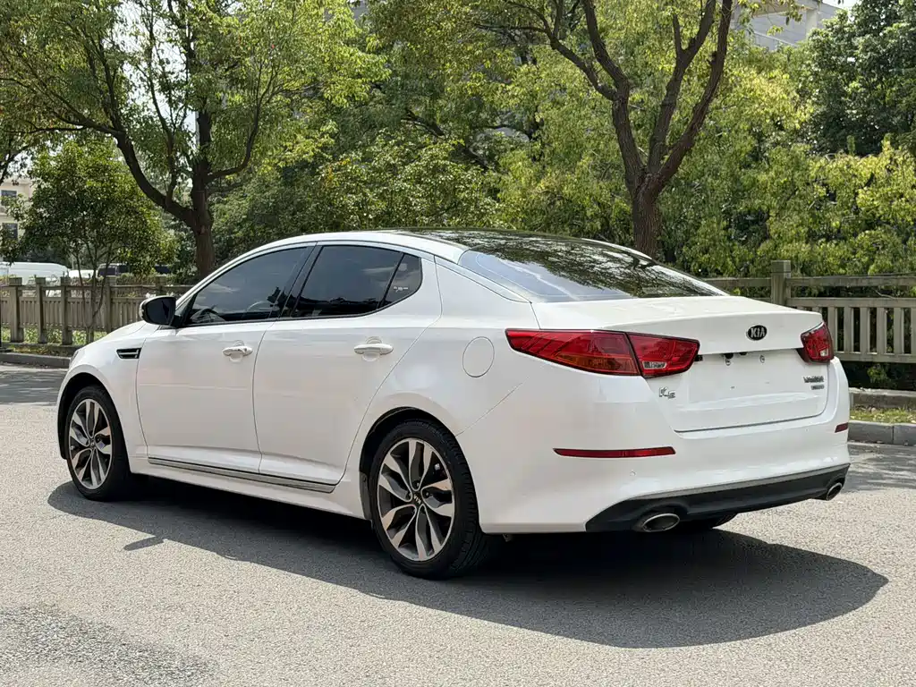 Kia K5 — миниатюра 7