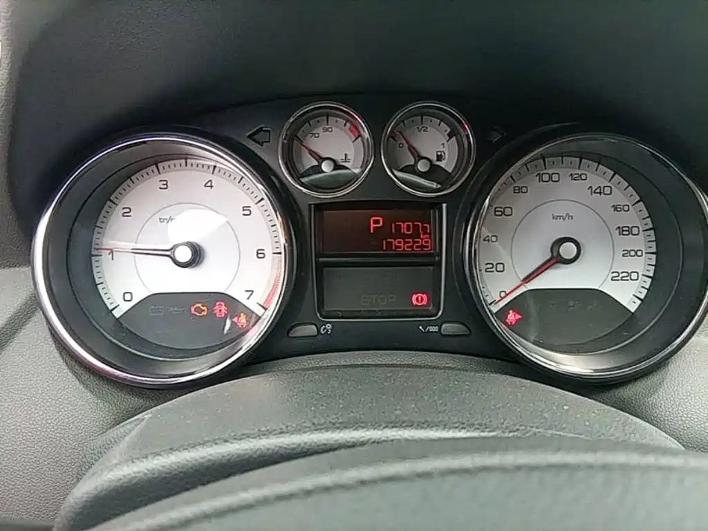 Peugeot 308 — миниатюра 12