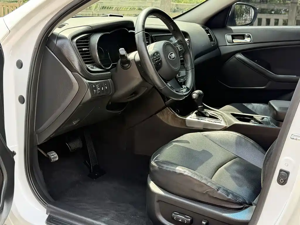 Kia K5 — миниатюра 3