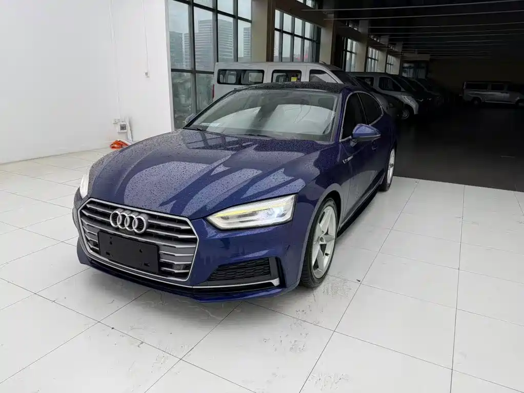 Audi A5 (Import)
