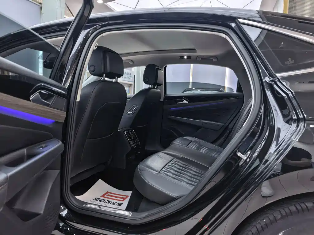 Volkswagen Passat — миниатюра 13