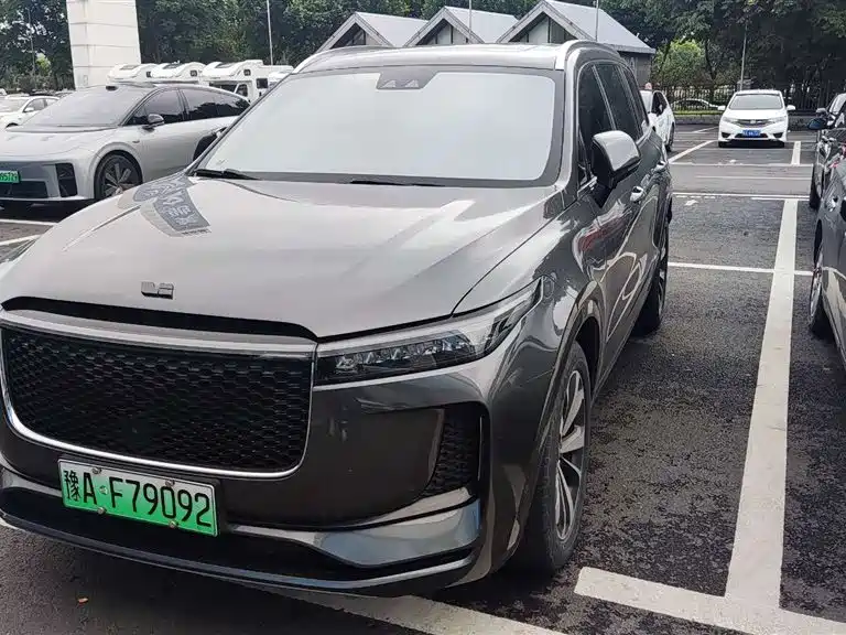 Li Auto ONE