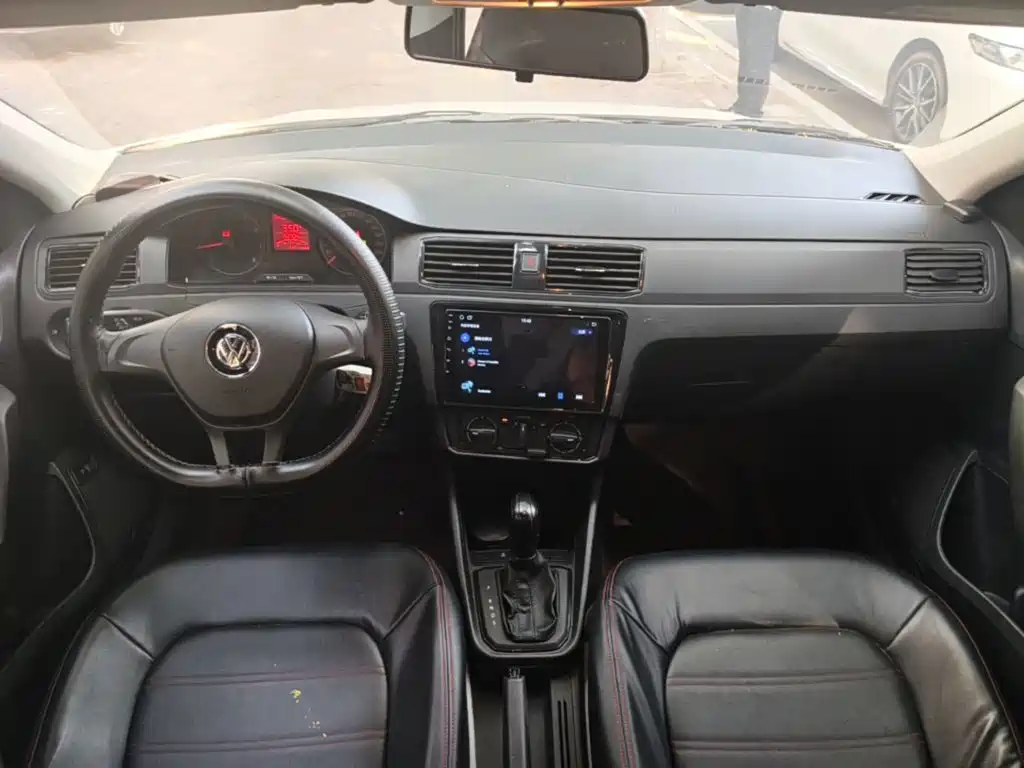 Volkswagen Santana — миниатюра 10