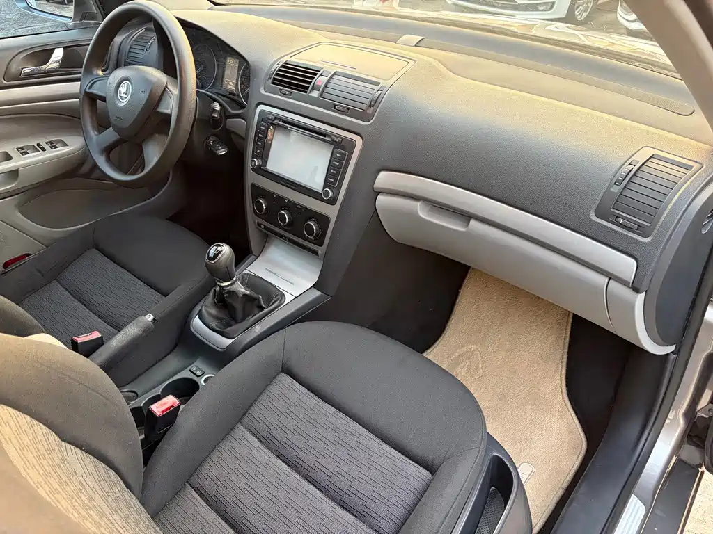 Skoda Octavia — миниатюра 13