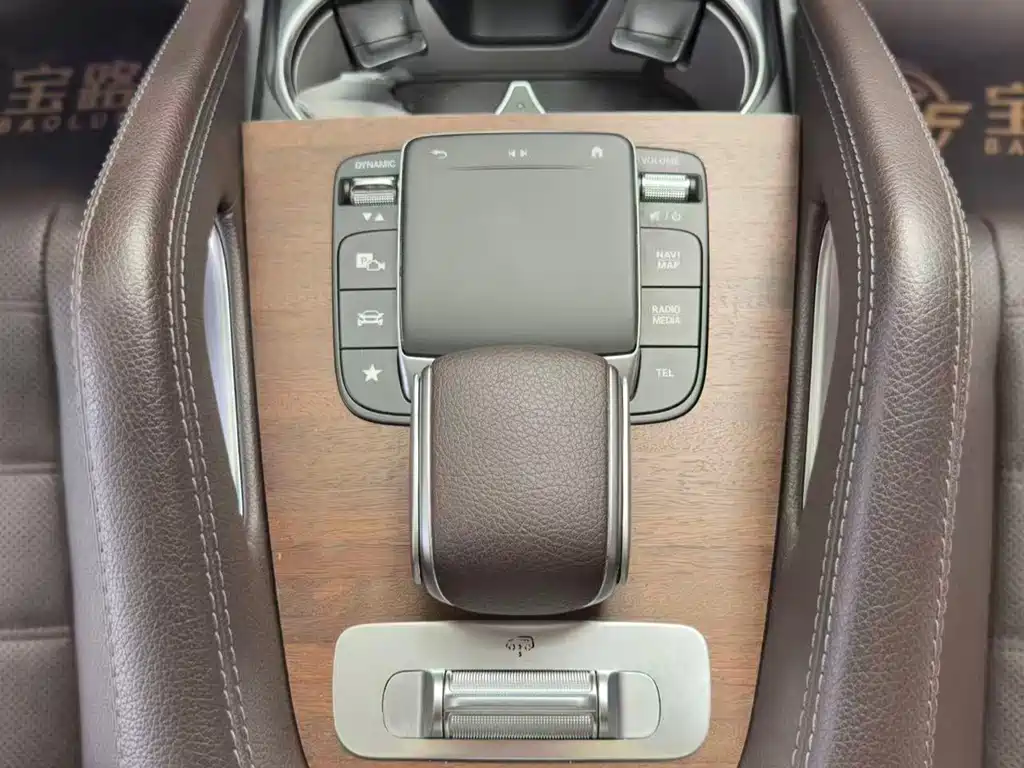 Mercedes-Benz GLS — миниатюра 6