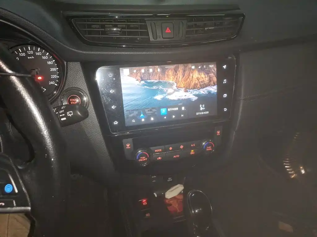 Nissan X-Trail — миниатюра 9