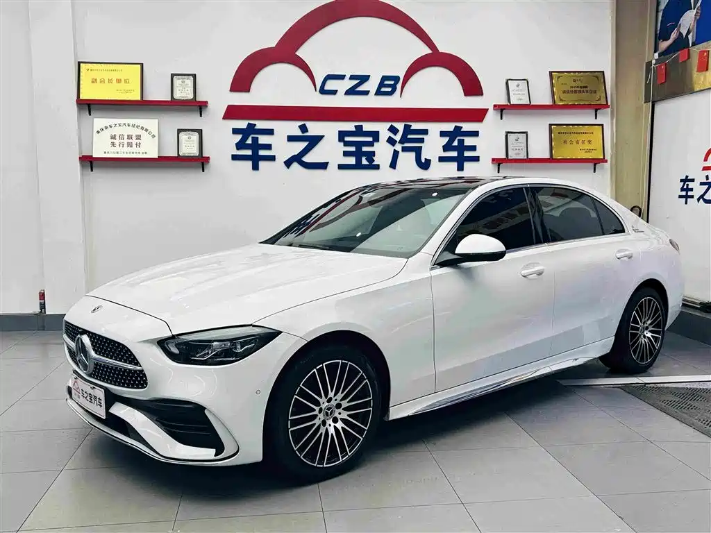 Mercedes-Benz C-Class — миниатюра 2