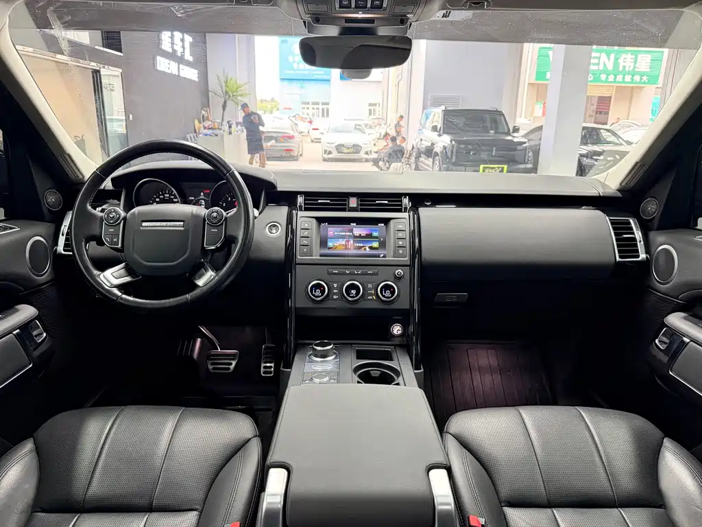 Land Rover Discovery — миниатюра 6