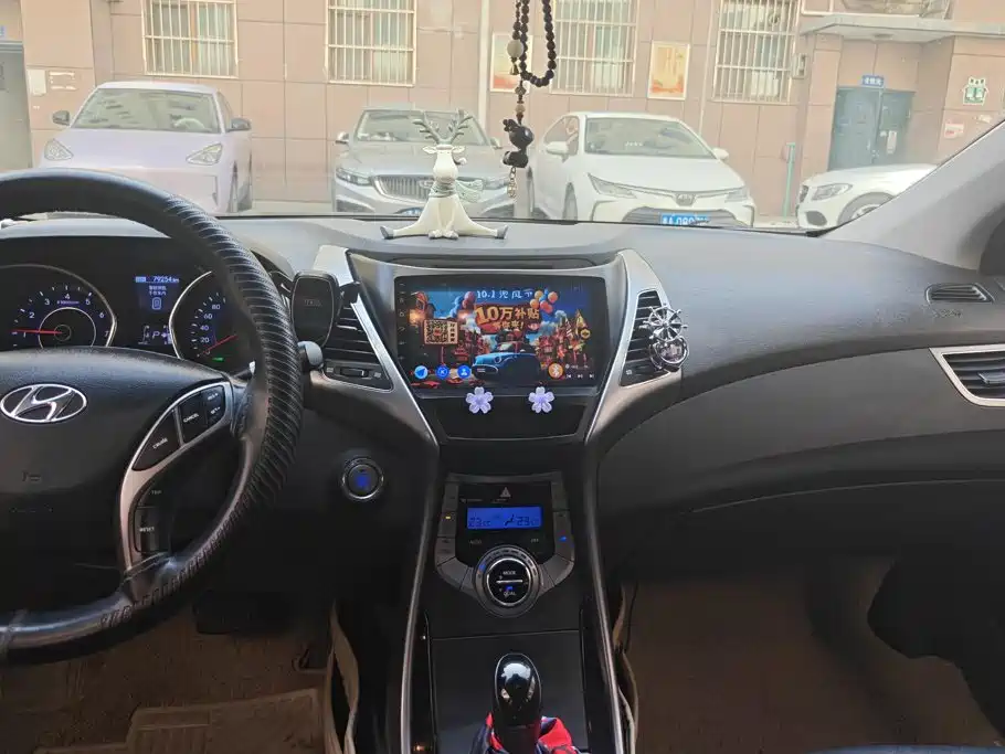 Hyundai Elantra Langdong — миниатюра 13