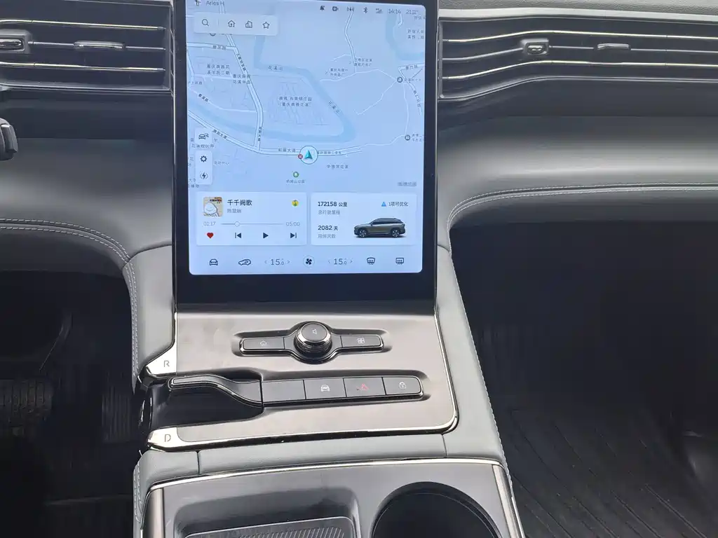 NIO ES6 — миниатюра 18