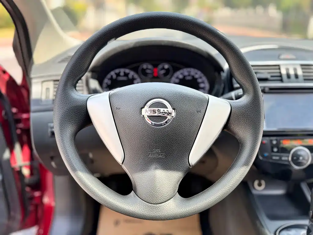 Nissan Tiida — миниатюра 13