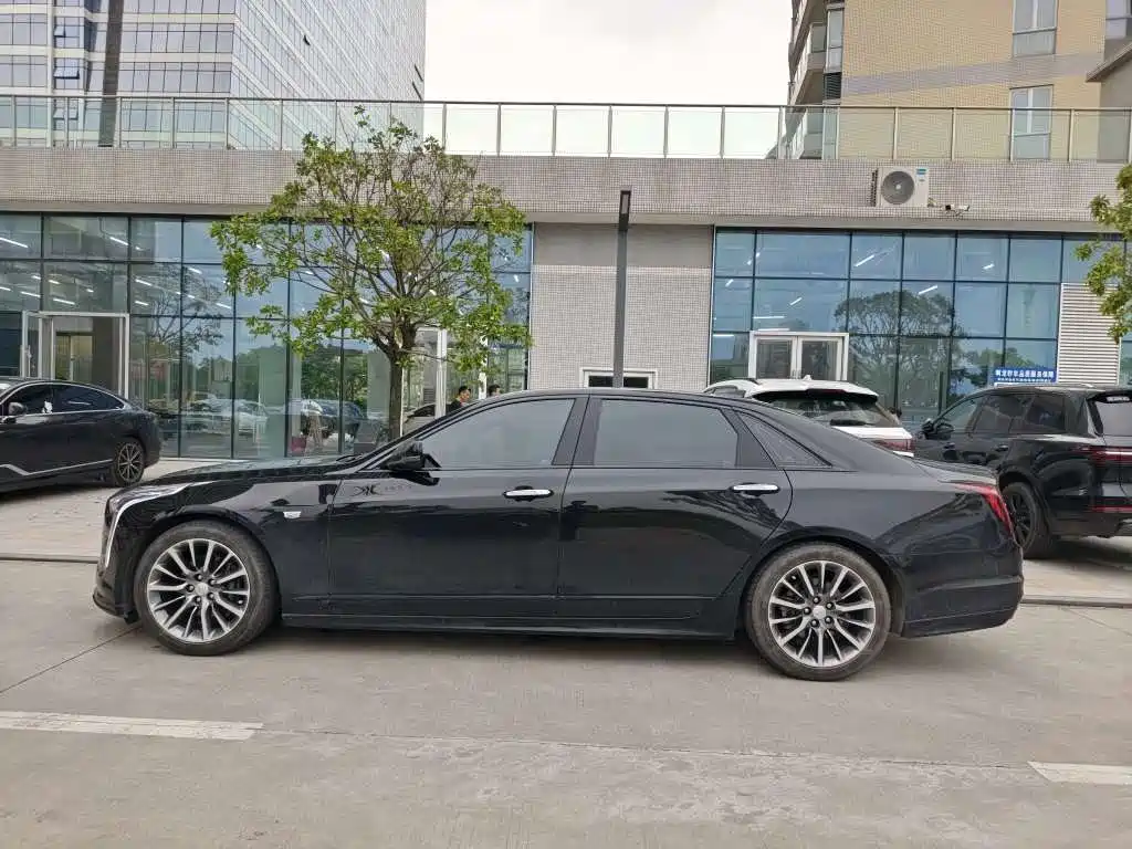 Cadillac CT6 — миниатюра 3