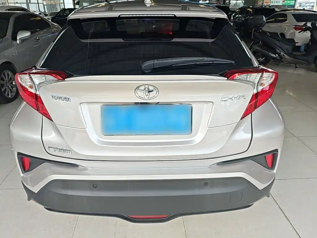 Toyota C-HR — миниатюра 6