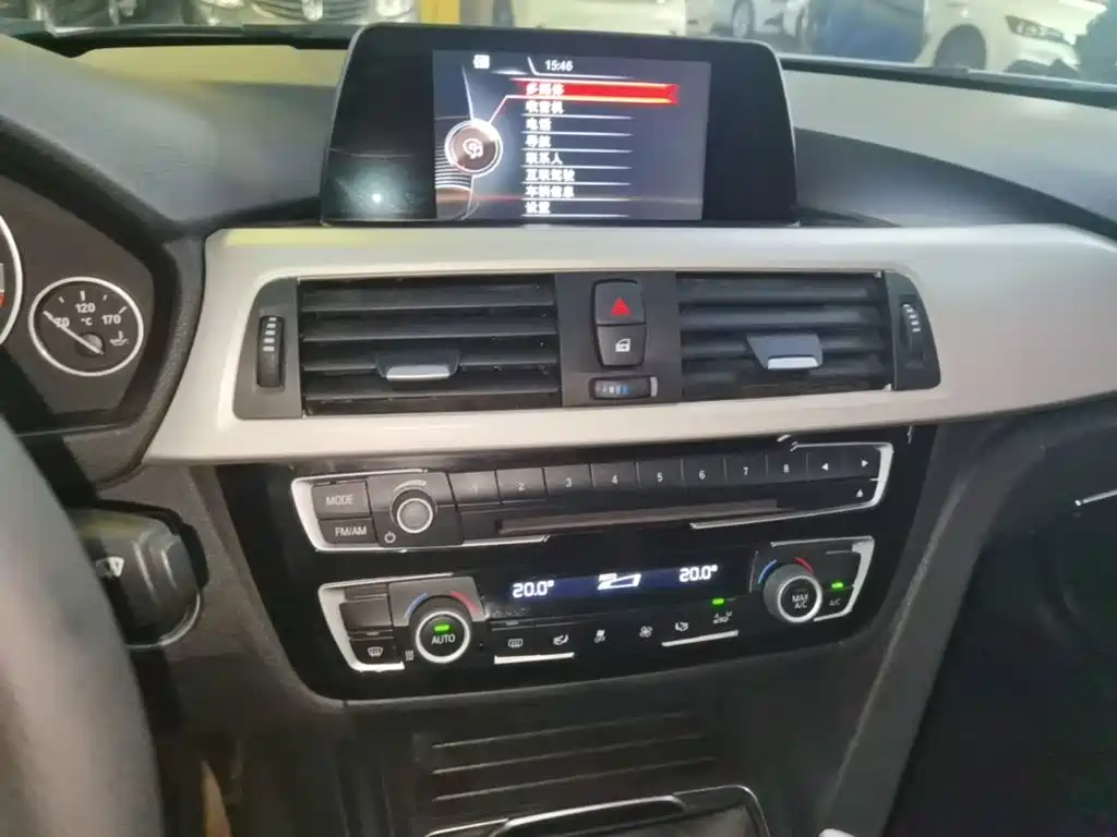 BMW 3 Series — миниатюра 13