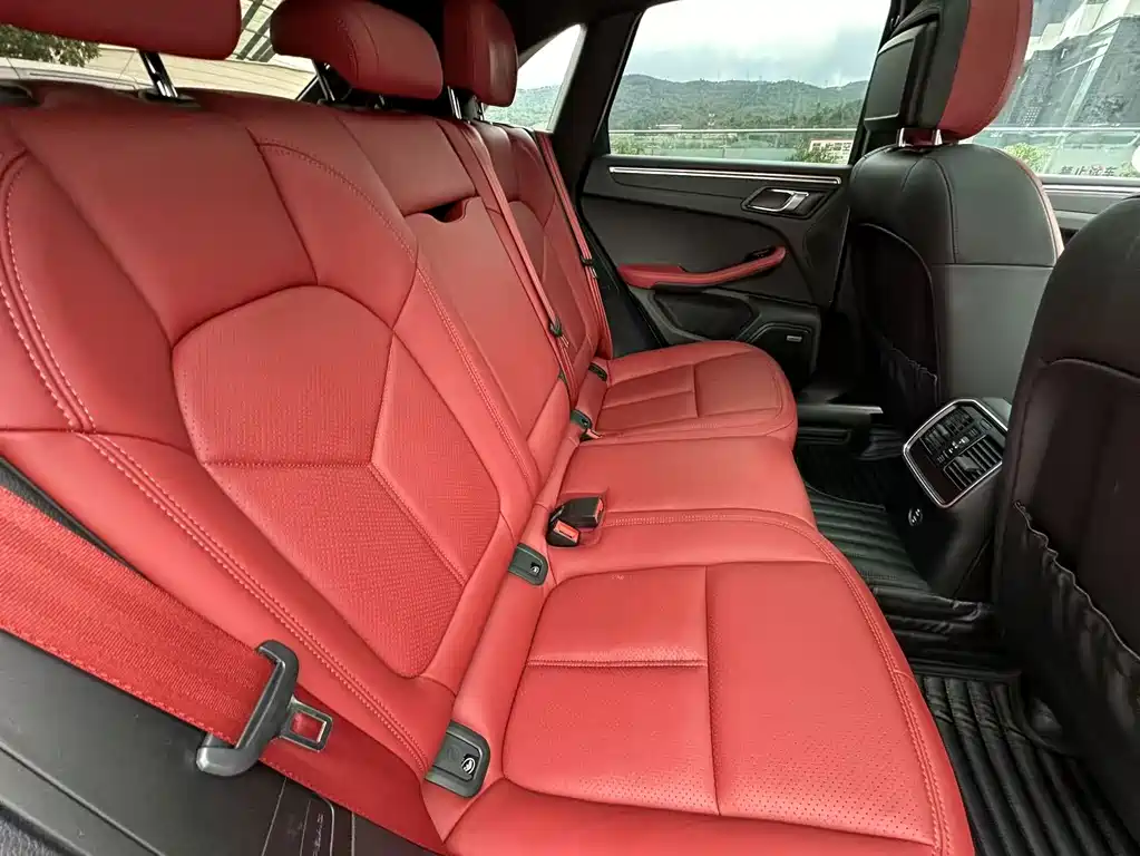 Porsche Macan — миниатюра 41