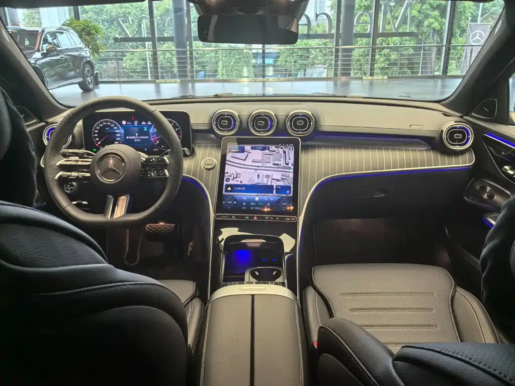 Mercedes-Benz C-Class — миниатюра 14