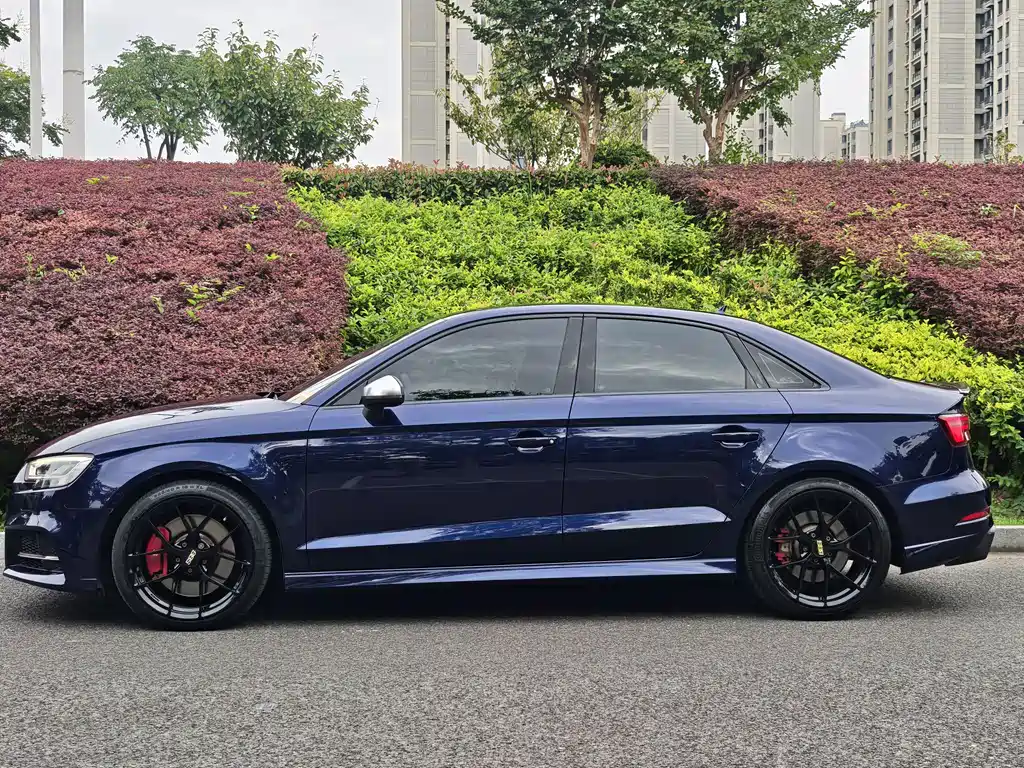 Audi S3 — миниатюра 3