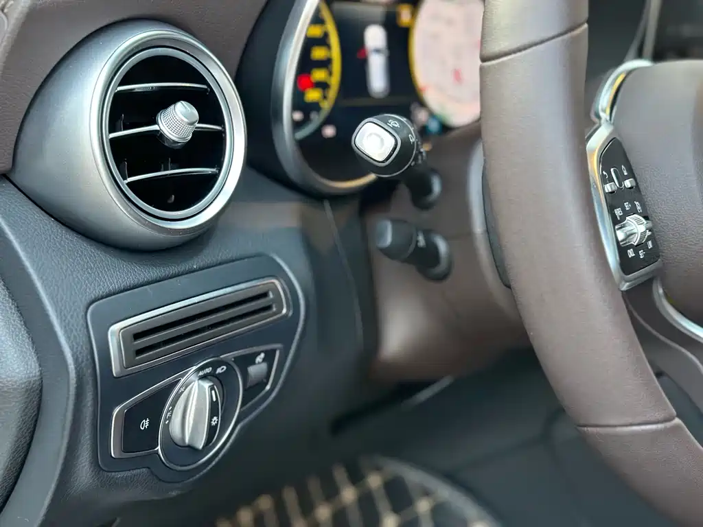 Mercedes-Benz GLC — миниатюра 14