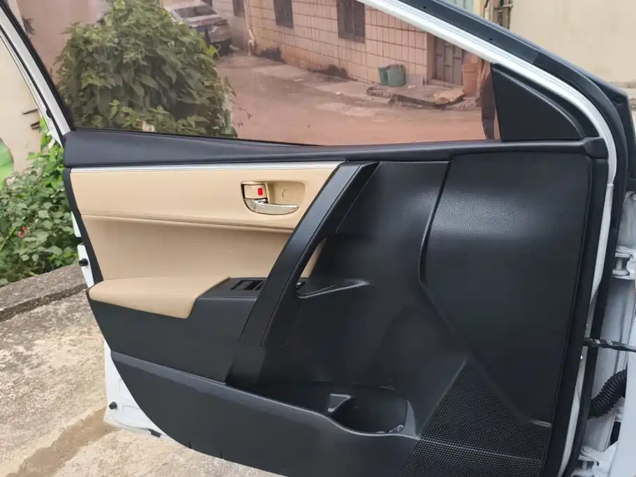 Toyota Corolla — миниатюра 7