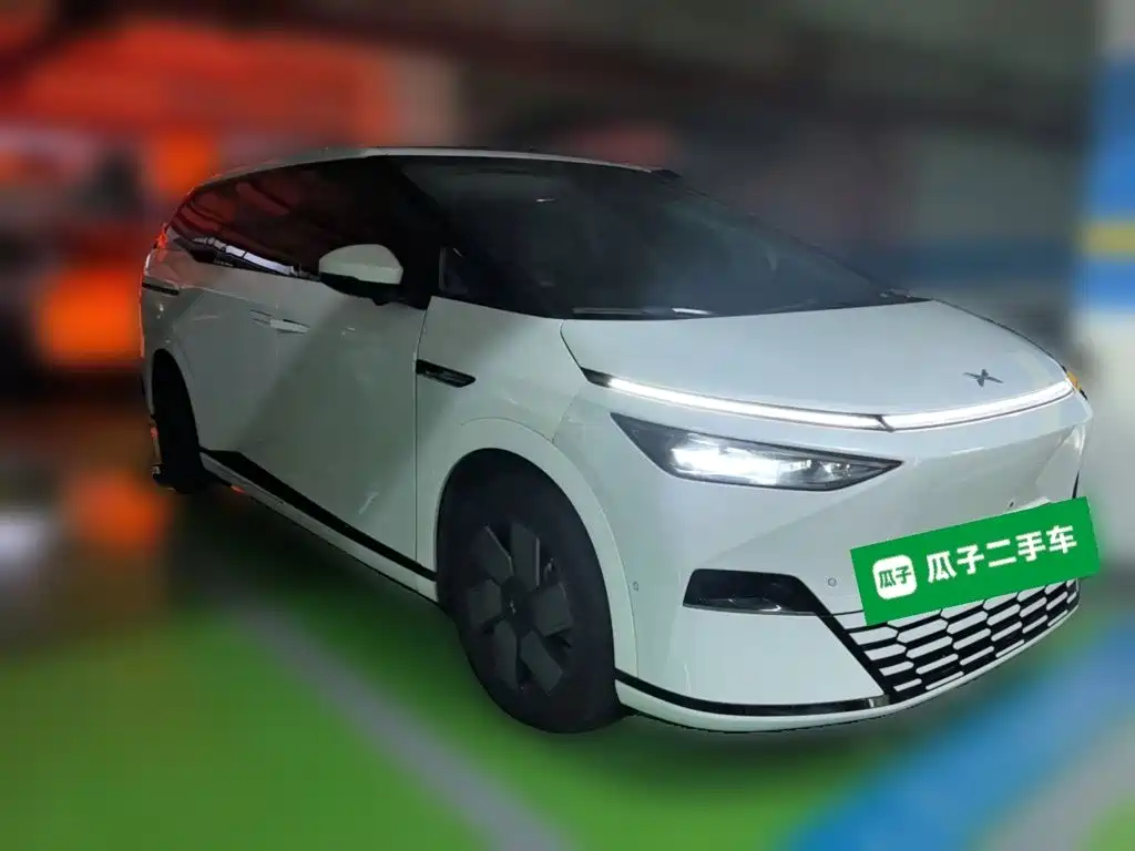 XPeng X9 — миниатюра 25
