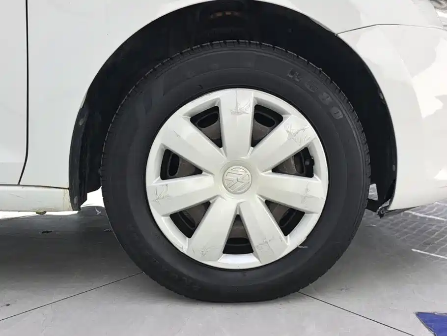 Volkswagen Santana — миниатюра 6