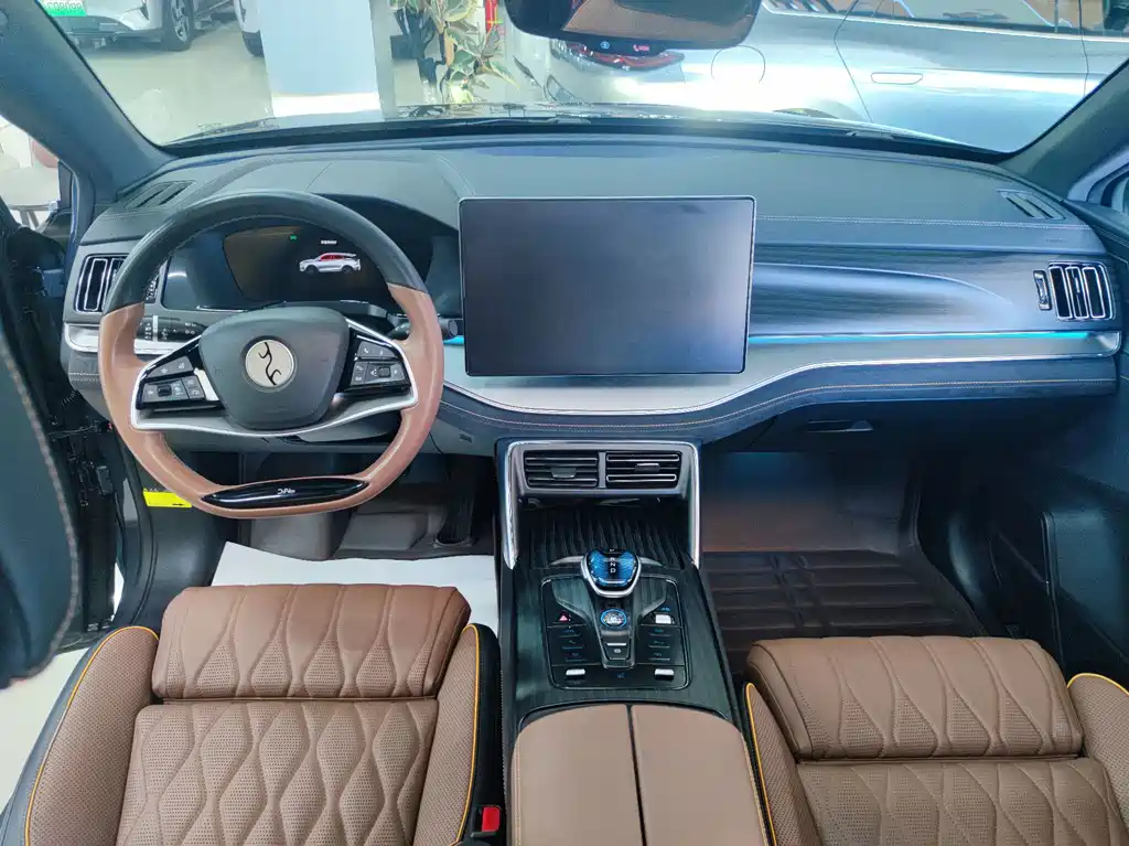 BYD Tang New Energy — миниатюра 5