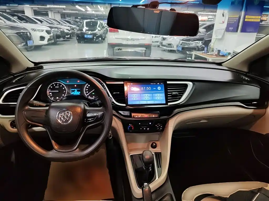 Buick Excelle — миниатюра 10