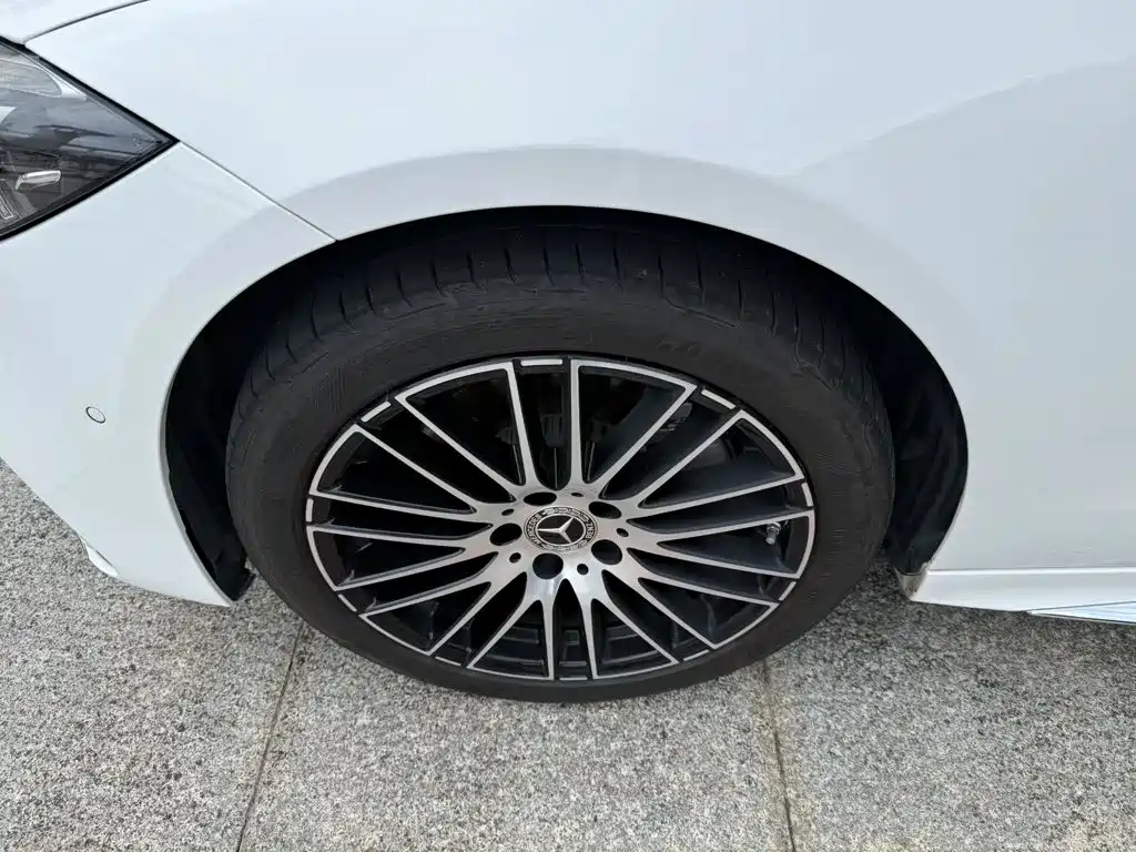 Mercedes-Benz C-Class — миниатюра 7