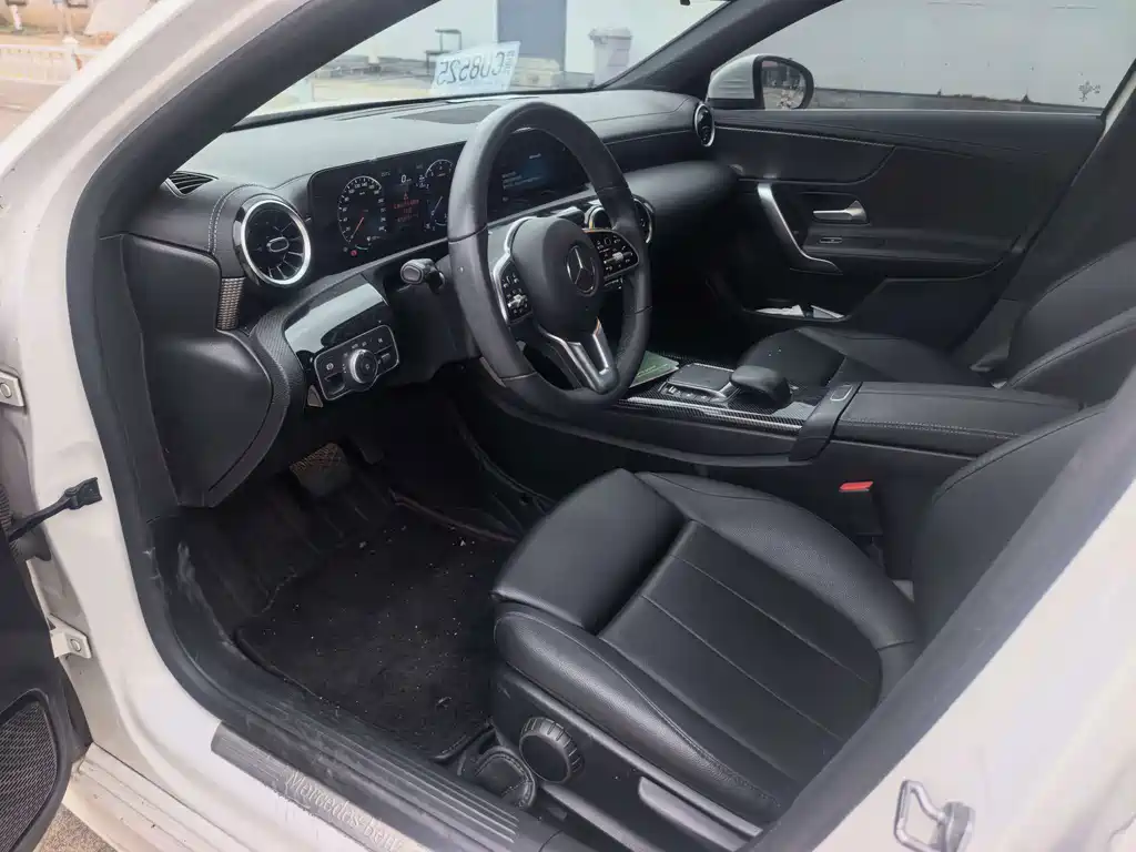 Mercedes-Benz A-Class — миниатюра 5