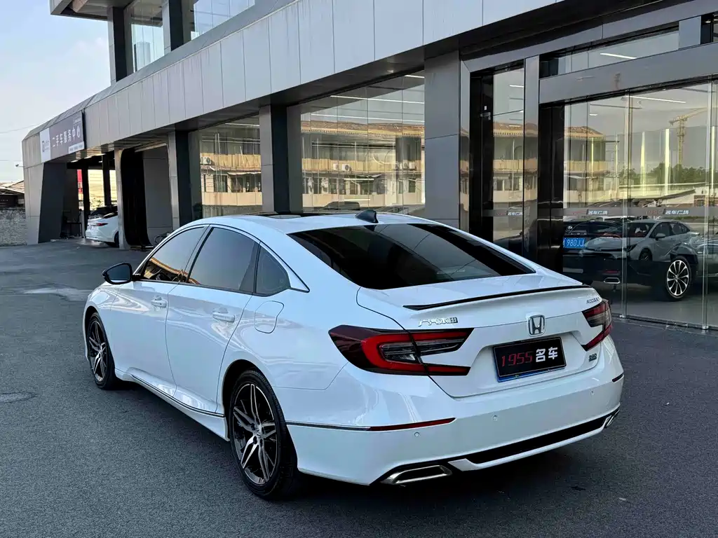 Honda Accord — миниатюра 7