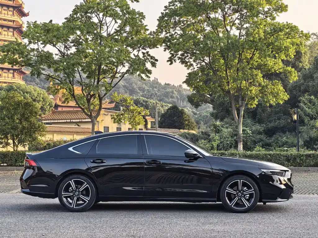 Honda Inspire — миниатюра 5
