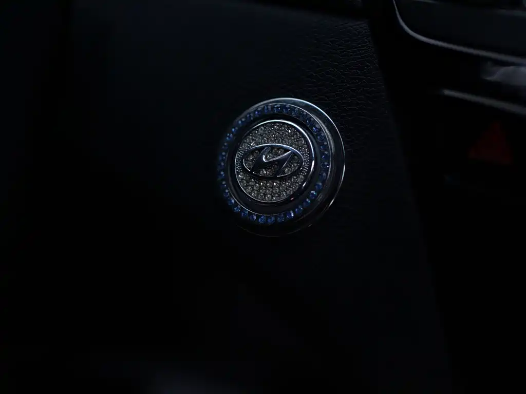 Hyundai Sonata — миниатюра 11