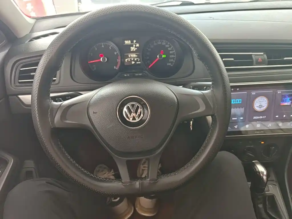 Volkswagen Lavida — миниатюра 11