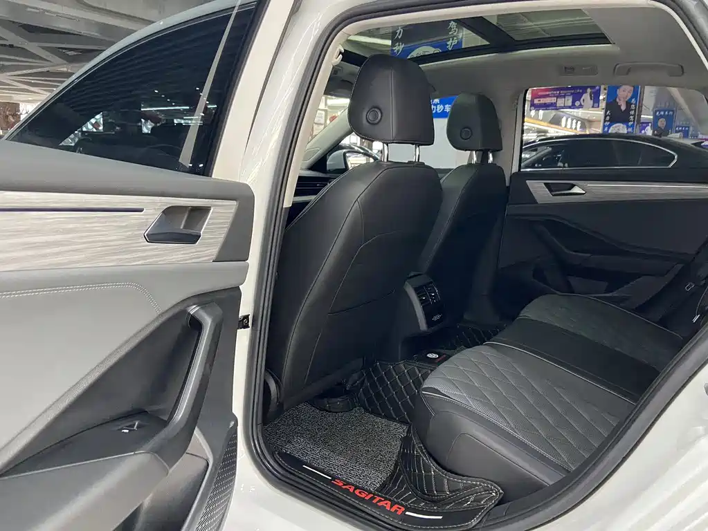 Volkswagen Sagitar 2023 280TSI DSG