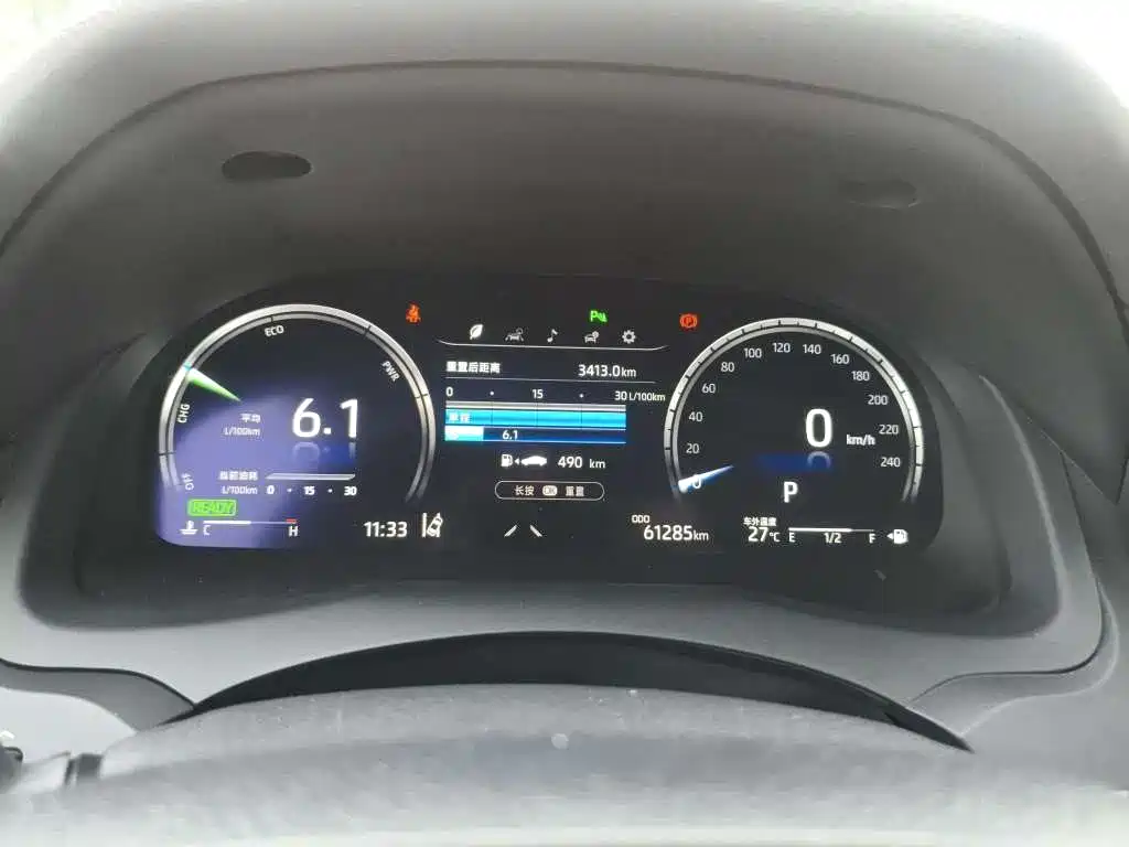 Toyota Camry — миниатюра 4