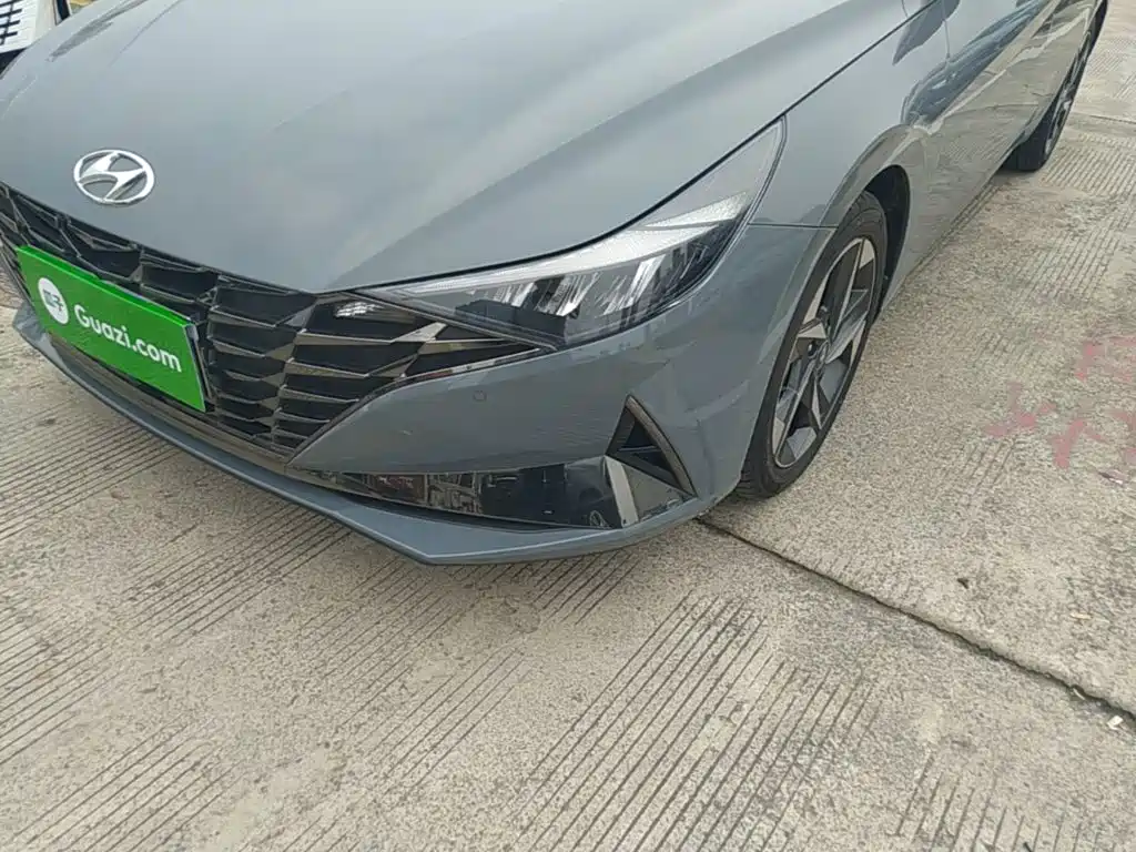 Hyundai Elantra — миниатюра 24