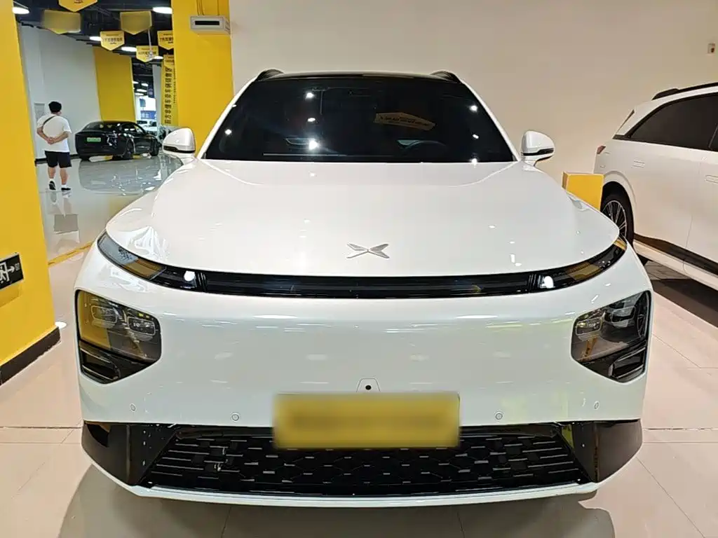 XPeng G9 — миниатюра 3