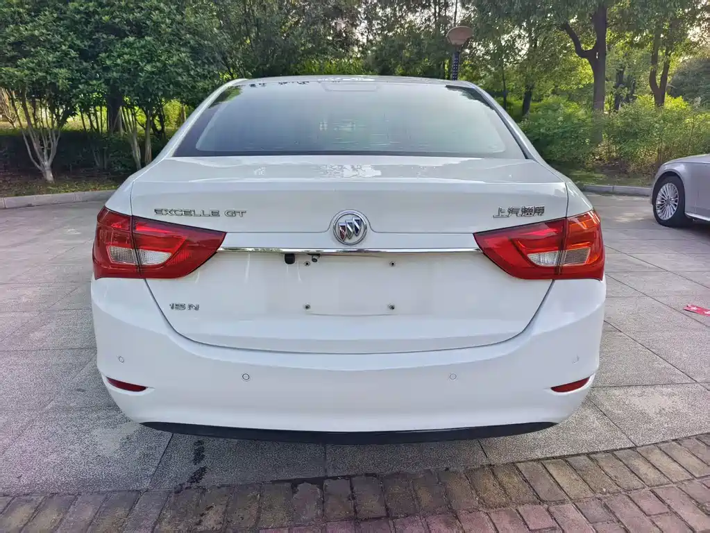 Buick Excelle — миниатюра 8