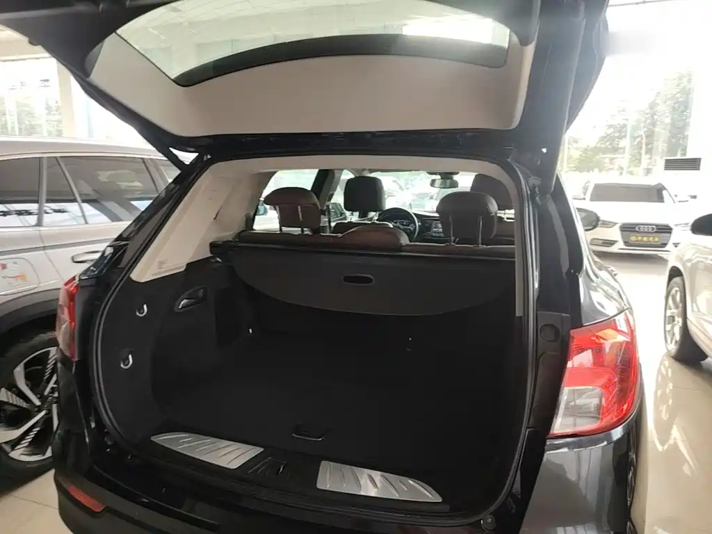 Buick Envision Plus — миниатюра 19