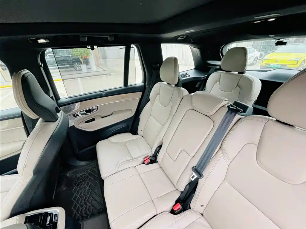 Volvo XC90 PHEV Facelift T8 Smart Supreme Luxury Edition 7 seats, фото 10